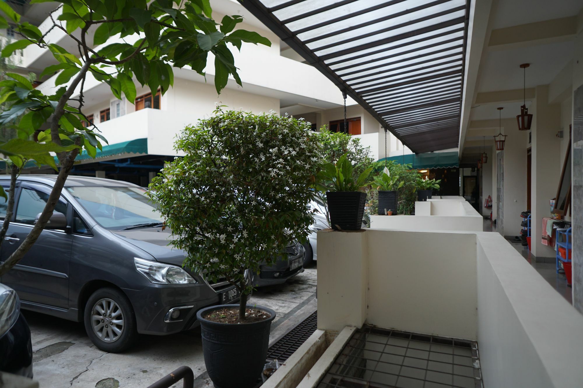 Reddoorz Plus @ Ciumbuleuit Area 万隆 外观 照片